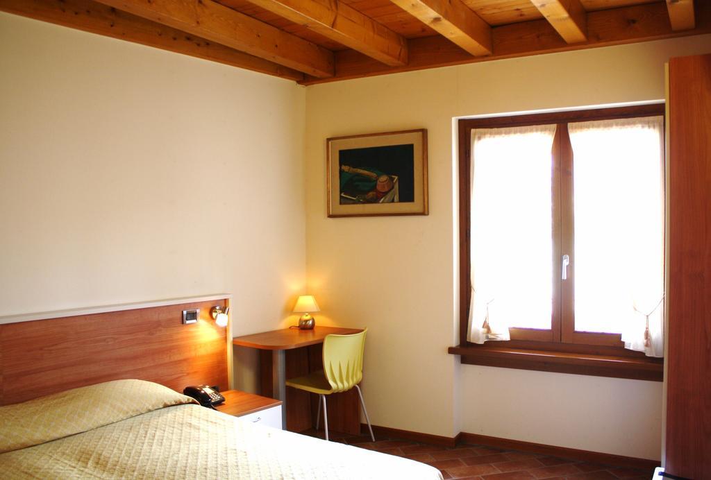 Bed&Wine Hotel Negrar Bilik gambar